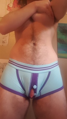 peachycreamm:  Guess who got new boxers?    Patreon || ManyVids