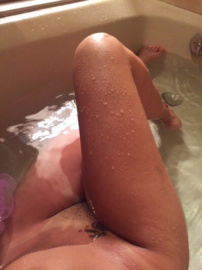 xowildrosexo: âœ¨âœ¨Give it to me baby aha ahaðŸŽ¶ðŸŽ¼âœ¨âœ¨ðŸ˜ˆ ðŸ˜˜ðŸ˜œðŸ’¦ðŸ’¦ðŸ’¦ bath time pleasuring my self #nudes #rose #bath #naked #latina #Colombiana #badgirl  I’d take a shower with you but I’m putting you up ageist wall and going