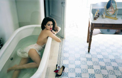 goddesstasha:  Monica Bellucci - sexy in bathtub Goddess TashaOnly