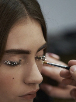  Marine Deleeuw backstage at Chanel F/W 2013. 