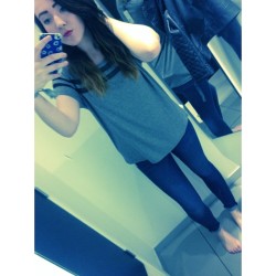 no-shirtt-no-blouse:  changing room selfie, got new clothes wheeâ˜ºï¸