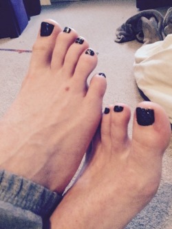 feetgirly94:  Relax and wanna have Sex 💓
