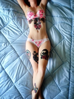 b-n-dslife:  I caved and bought cute things.  Beautiful tattoos