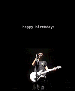 wearealltimelowfans:    Happy Birthday, Alex!   