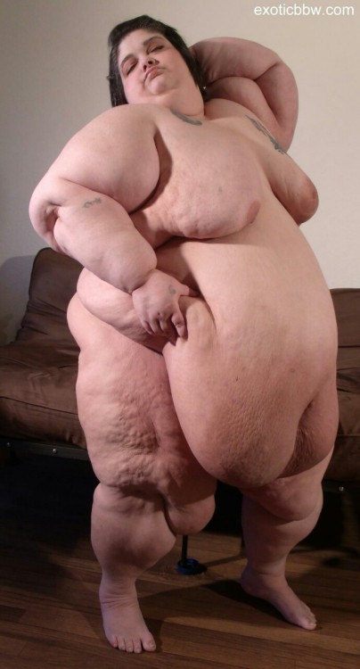 iwanttobeafatman:  Id love a girl this big in my life :)  Same, except change “girl” to “guy.” ;)
