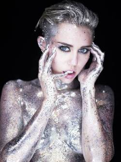 Miley Cryus - Real & True Photoshoot. ♥