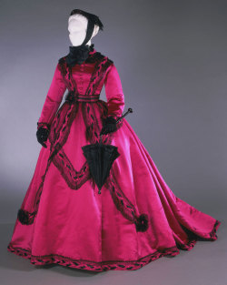 fripperiesandfobs:  Day dress ca. 1866-68 From the Philadelphia