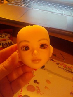 Ah yes. Doing a faceup then night of a meet up and screwing with eyes.  Such is the life of a bjd collector. Unoas. So elegant.