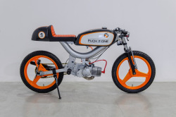 caferacerpasion:  Puch X30 Cafe Racer - Fuzzies | www.caferacerpasion.com