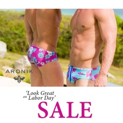 aronikswim:  Treat yourself! #Aronik is having a Sale! It ends