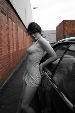 thejaguarr:  I’d say it’s about 62 degrees outside. 