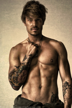 hottieliciousblog:  Hot Model Thursday: Mateus Verdelho Posted