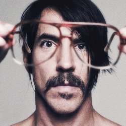 fanaticbychoice:  Anthony Kiedis and Josh Klinghoffer photographed