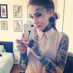 thantos-:  Monami Frost 