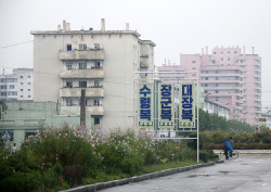 fuckyeahjapanandkorea:  Hamhung streets - North Korea by Eric