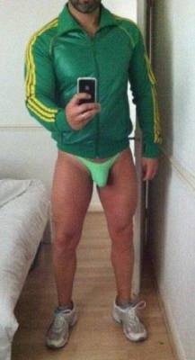 tightshort:  speedosubmission:  thanks dude  keep the selfies