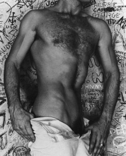 joeinct:Nude Torso (Robert L. Schafer), Photo by George Platt