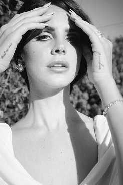 poxes:  Lana Del Rey for Obsession 