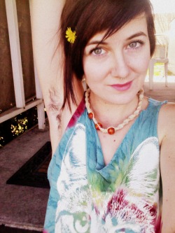 hairypitsclub:  flowerpits ~ Lovin’ being a fuzzy thang.  