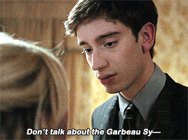 gilmoregeller:You’d be nothing without me. F*ck the Garbeau