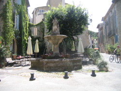 pahmtree:  This was the cutest little place in France and they