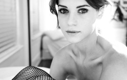 celebrityhunnies:  lyndsy fonseca