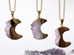 kloica:  The Crescent Moon Amethyst Slice Necklaces lined in