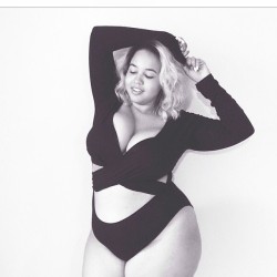 aprilodom:  @gabifresh #plussize #confidence #bodyacceptance