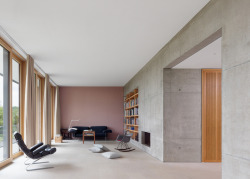 eyste:  HAUS B19, STUTTGART // (SE)ARCHph. Zooey Braun