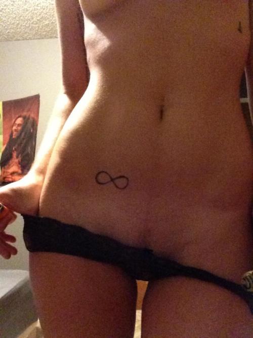 onlyamateuruploadedphotos:  gonewildr:  Stripping down, blazing up, and sharing my [f]un  I just joined a website for free that allows me to show off on webcam to my followers without them paying for anything…Yesssssssssss!!! Here is the link. And