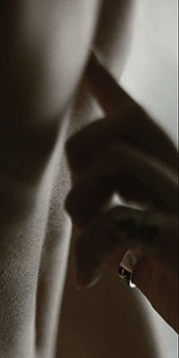 lexilushxx:  nicki718:  ~shivers~   Oh. That. Finger.  eroticmischief