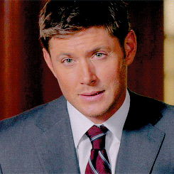 martyrdeans:  endless gifs of dean being pretty  47-50/? 