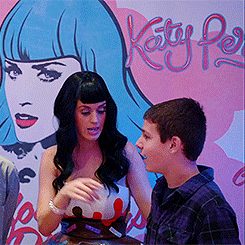 fistopher:  katy perry assaults a young homosexual because she
