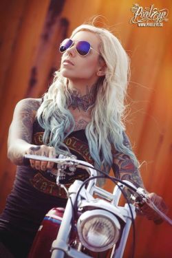 hotrodzandpinups:  Friday Pin Ups and Ink