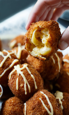 nom-food:  Fried mac and cheese