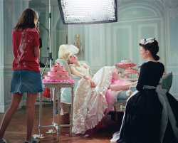  Sofia Coppola and Kirsten Dunst on the set of ‘Marie Antoinette’,