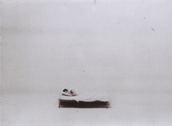 halogenic: “Bed Piece” - Chris Burden (1972) 