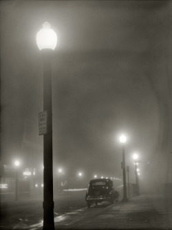 maudelynn:  “Foggy night in New Bedford, Massachusetts." ~