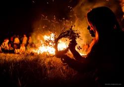 lugvelesasrz:  As a part of magical practices in the night of