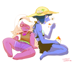 bumbleshark:  fun in the sun w/ snowcones! 