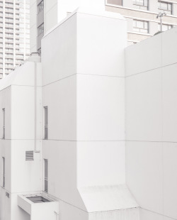 janvranovsky:  White volume, Shinjuku-ku, TokyoÂ | Â© Jan Vranovsky, 2015 