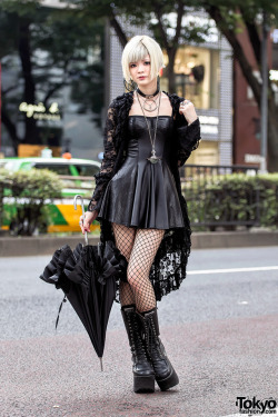 tokyo-fashion:  Averu on the street in Harajuku wearing a dark