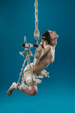 jasperxblue: Rigging & Photo: The Dark ArtsModel: Jasper