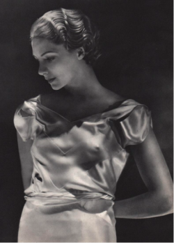 maudelynn:  Fashion shot by Maurice Cloche c.1932, France 