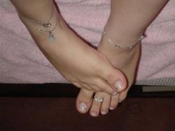 footfetishselfies:  Foot Fetish Lovers - people with foot fetish.