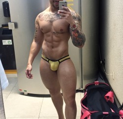 packagereport:  Submit your own bulge pic by email @ bulgereport@gmail.com