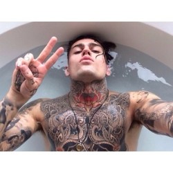 Male Celebrity Pits
