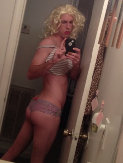 Thanks Halo for the sexy submissionâ€¦ love your pantiesâ€¦ and such a nice ass!