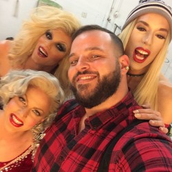 whatsupdanny:  Serving up something special for your stocking