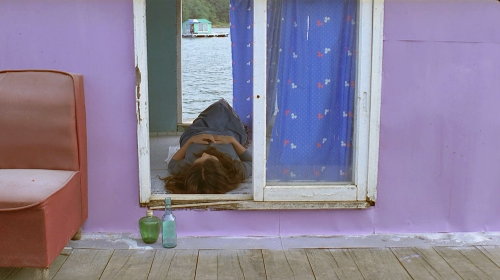 highvolumetal:  Seom a.k.a The Isle (섬) ,  Kim Ki-duk , 2000.